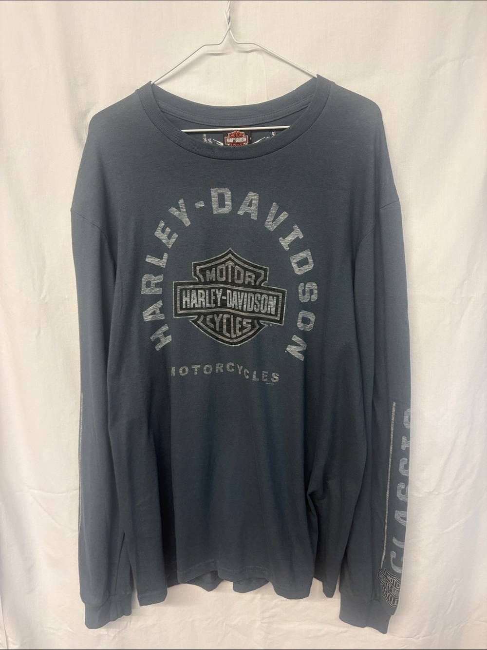 Harley-Davidson Dark Gray Long Sleeve Logo Tee Rapid City, SD - sz L